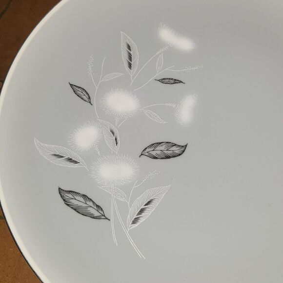 Sapphire by Deville Dinner Plate Japan - Picture 2 of 4